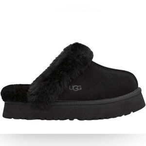 Women’s UGG Slippers - Black
